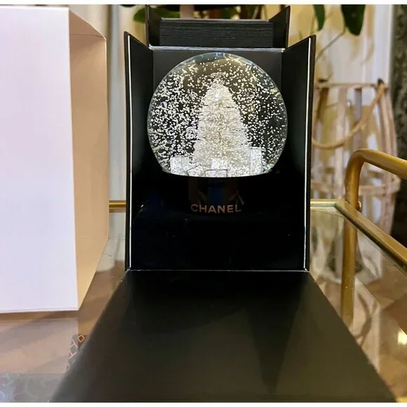 Chanel Limited Edition Snow Globe With Box - Picture 12 of 13